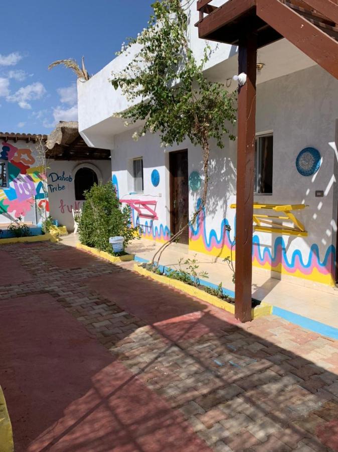 Dahab Tribe Guest House ภายนอก รูปภาพ