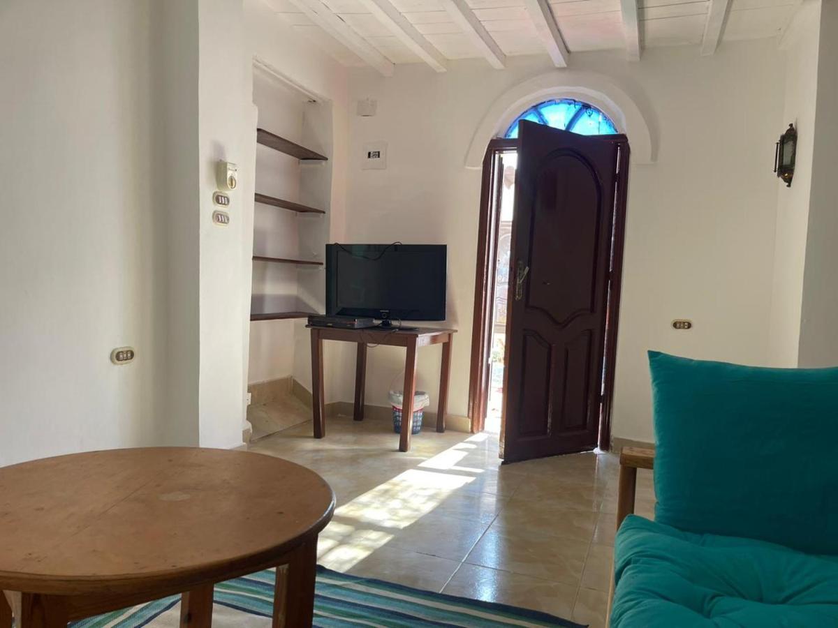 Dahab Tribe Guest House ภายนอก รูปภาพ